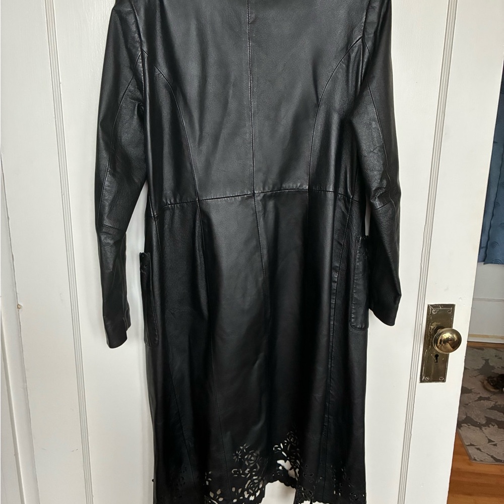 Black leather trench coat - Picture 3 of 6